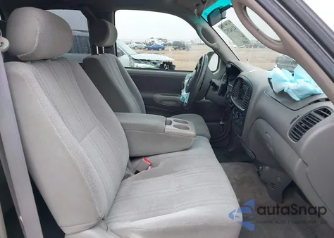 2002 Toyota Tundra Sr5 z USA, uszkodzony, nr VIN 5TBRN34182S236191